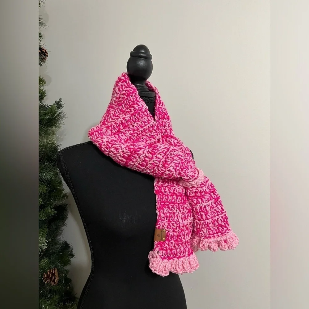 NWT KNANA KNOTS Light & Hot Pink Scarf Warm and Cozy Winter Ski Gear